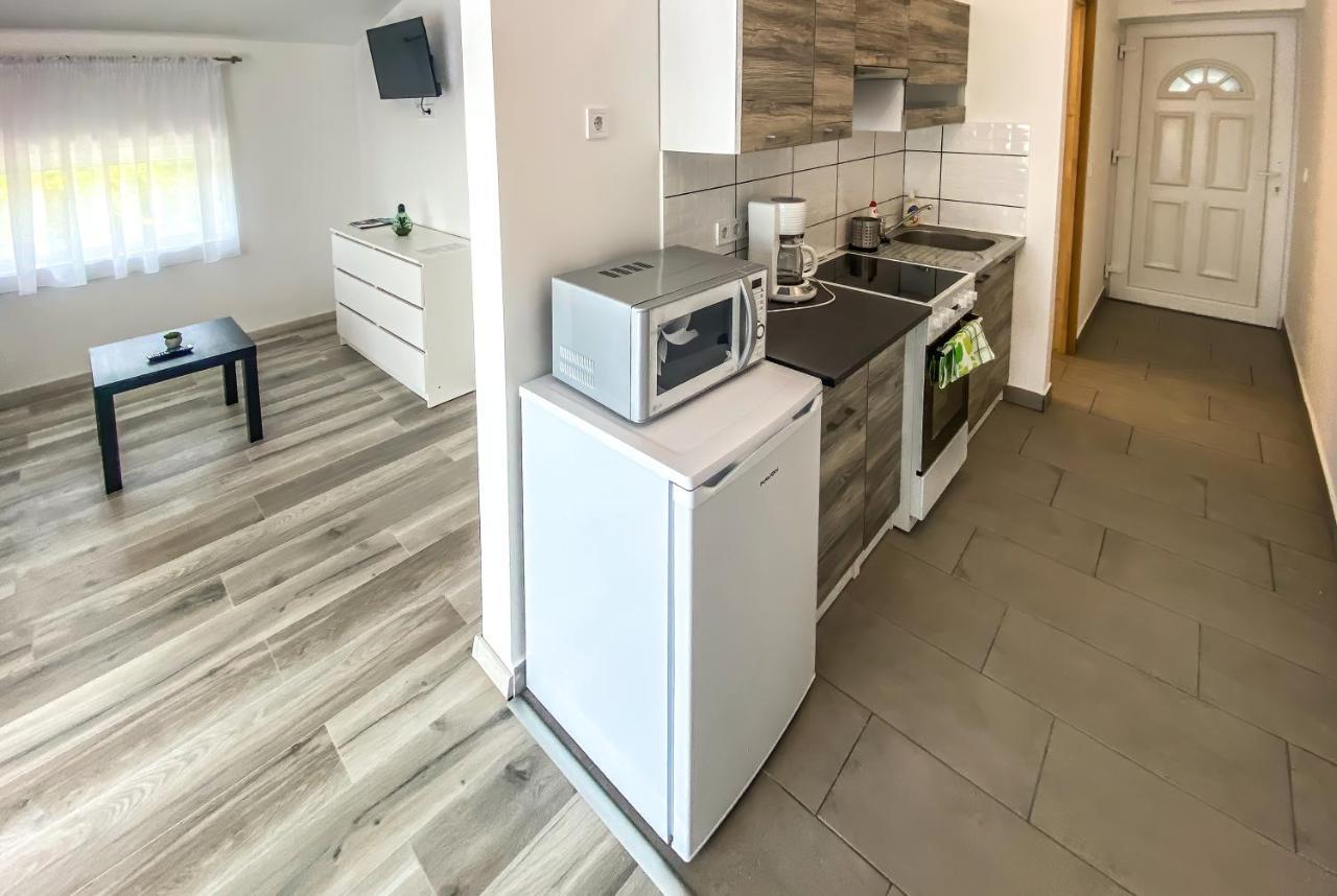 FeDa Apartmanház Balatonboglár Esterno foto