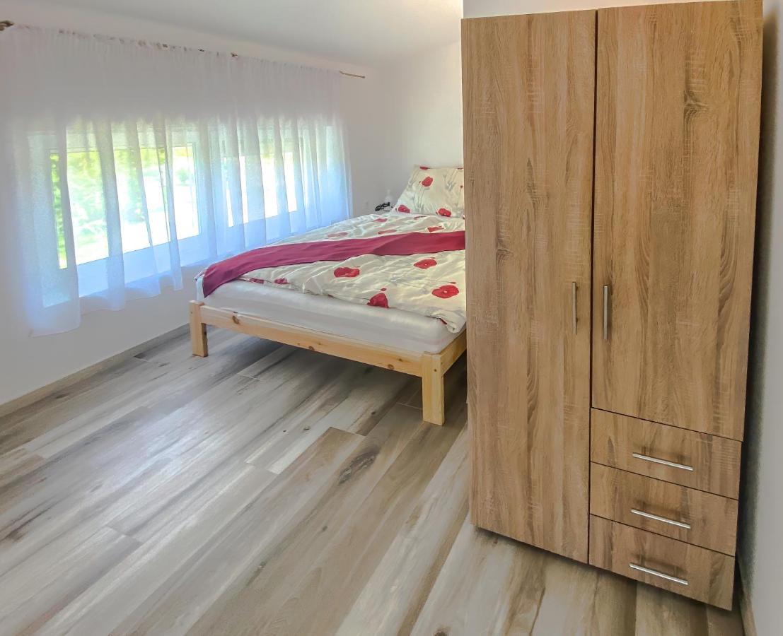 FeDa Apartmanház Balatonboglár Esterno foto
