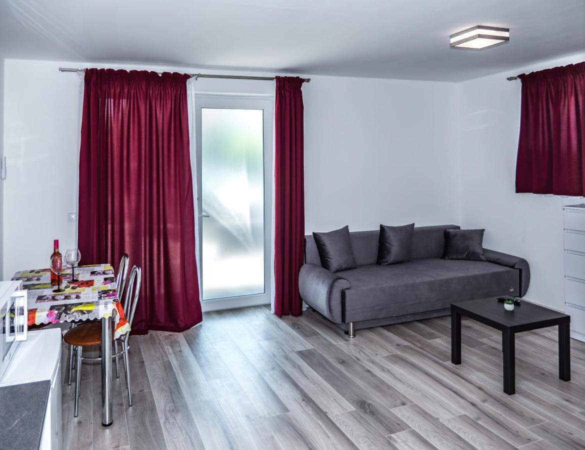 FeDa Apartmanház Balatonboglár Esterno foto