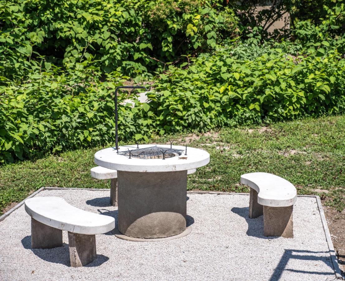 FeDa Apartmanház Balatonboglár Esterno foto